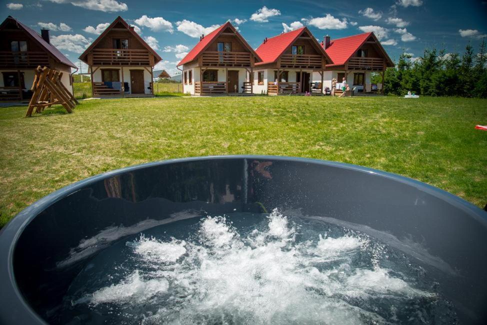 Kalinowy Sad Domki Z Jacuzzi I Sauna Миколайки Экстерьер фото